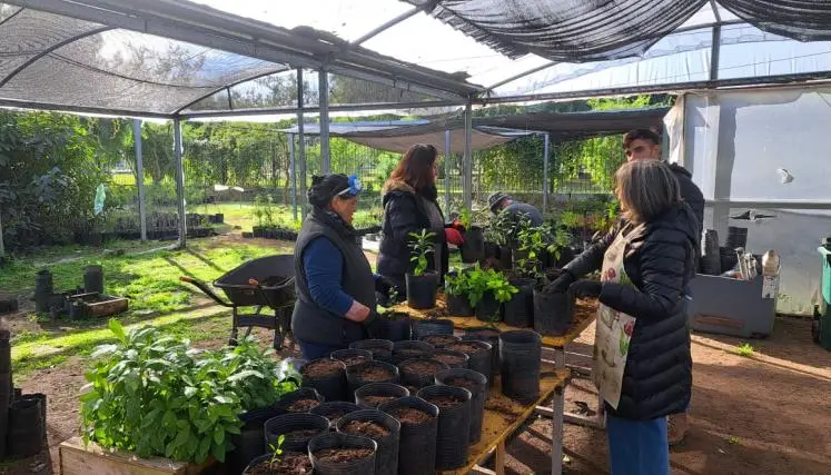 La Ciudad impulsa talleres gratuitos de agricultura urbana y flora nativa en Villa Soldati