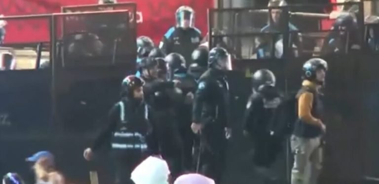 Incidentes aislados en el Obelisco durante los festejos por la clasificación de Argentina