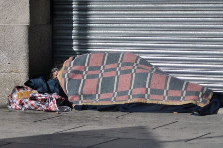 En la Ciudad de Buenos Aires una familia necesitó más de $1,57 millones en junio para no ser pobre